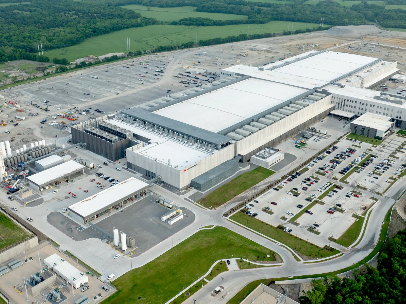 Roofing for Manufacturers in Lee's Summit, MO