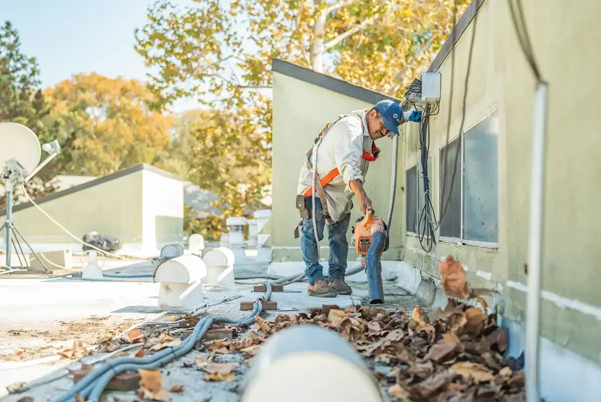 Emergency Commercial Roof Repair in Lee's Summit, MO